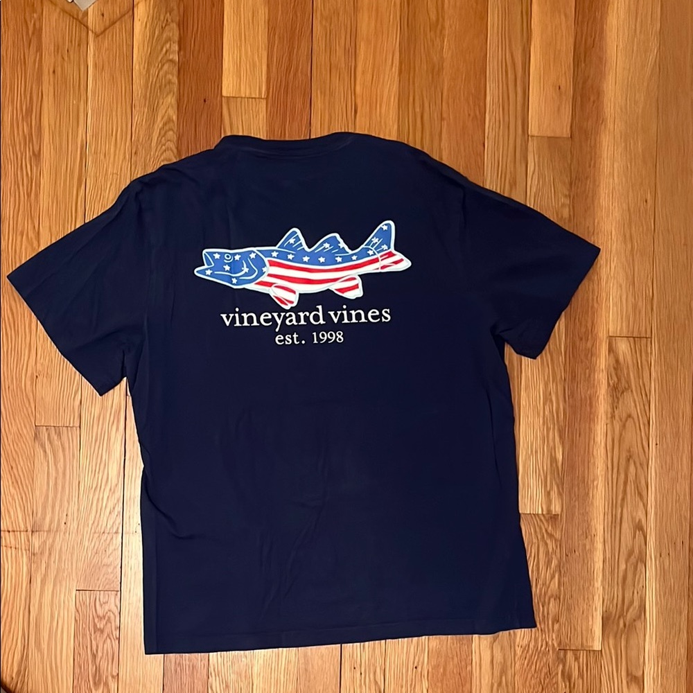 Vineyard Vines Navy Graphic T-Shirt Size Small